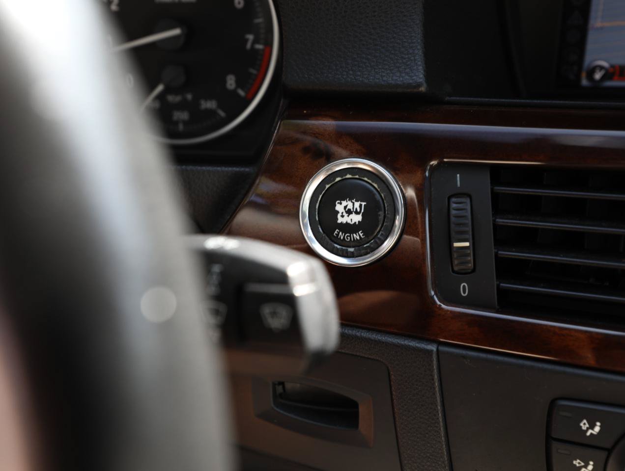 Used 2012 BMW 328i Convertible RWD image 24