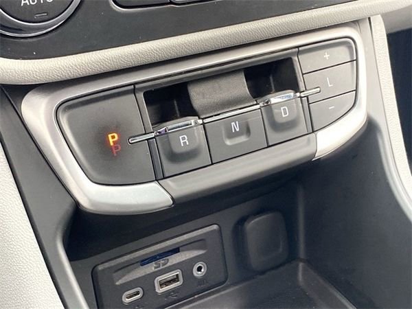 Used 2024 GMC Terrain SLT w/ LPO, Floor Liner Package image 37