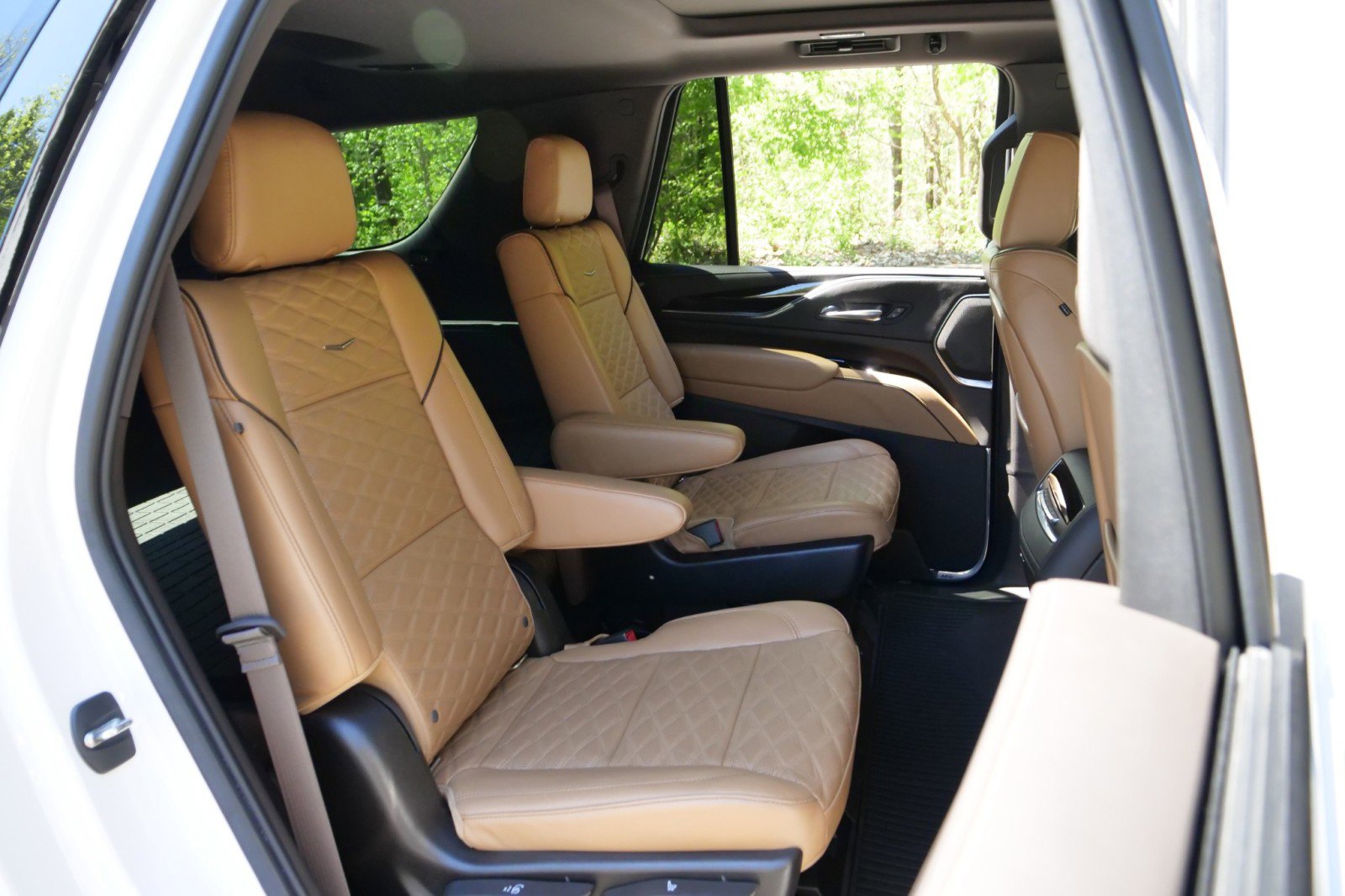 Used 2021 Cadillac Escalade Sport w/ Driver Assist Tech Package image 39