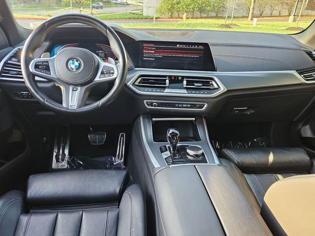 Used 2022 BMW X5 xDrive40i w/ M Sport Package AWD/4WD image 12