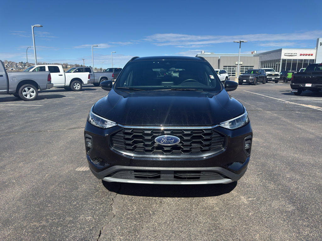 Used 2025 Ford Escape ST-Line Select image 2