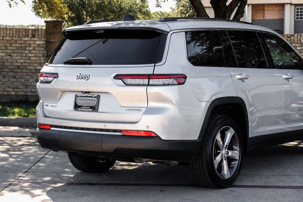 Used 2021 Jeep Grand Cherokee L Limited w/ Luxury Tech Group II image 17