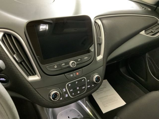 Used 2025 Chevrolet Malibu LT image 22