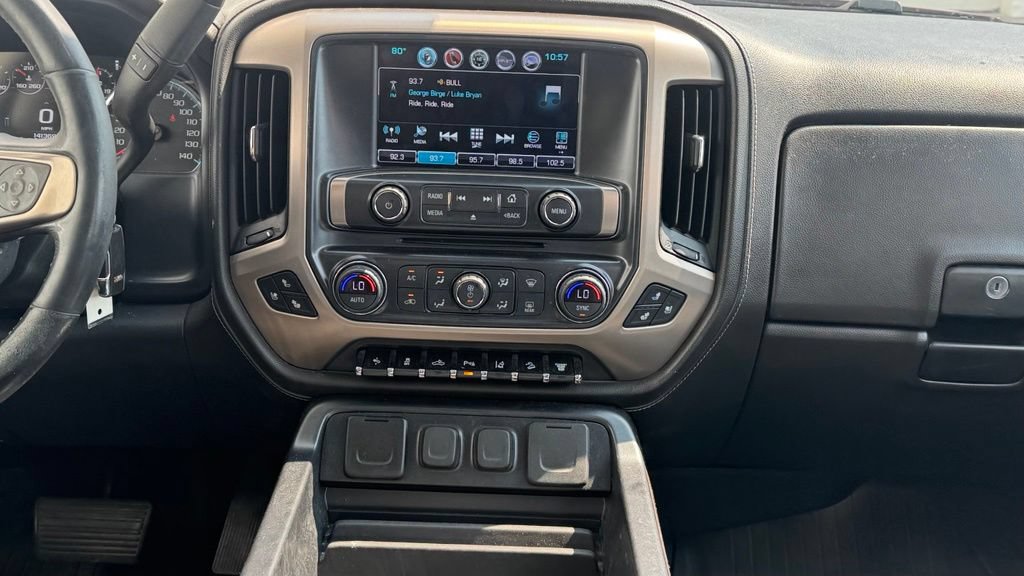 Used 2019 GMC Sierra 2500 Denali w/ Duramax Plus Package AWD/4WD image 10