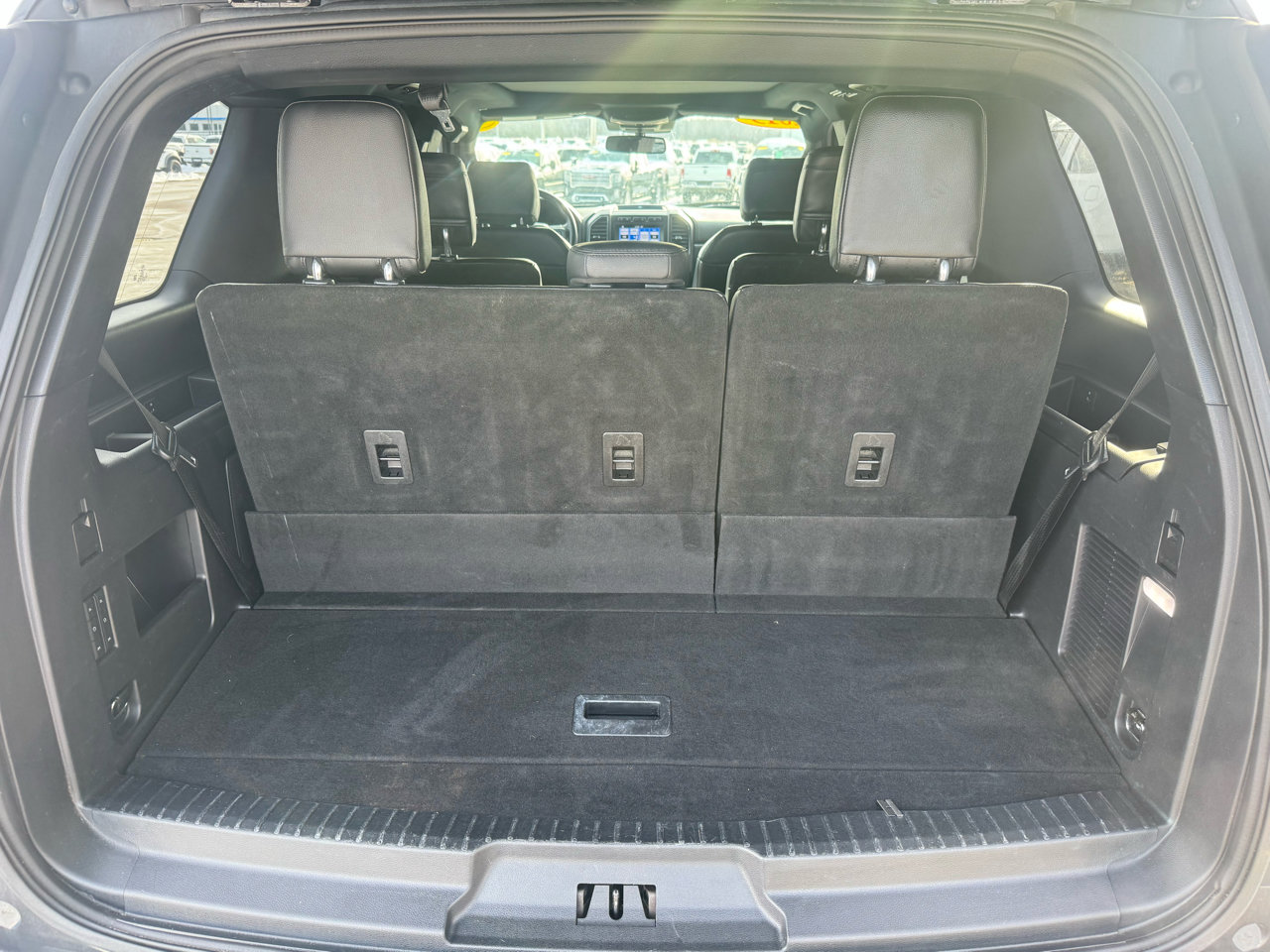 Used 2019 Ford Expedition Limited w/ Equipment Group 301A image 9