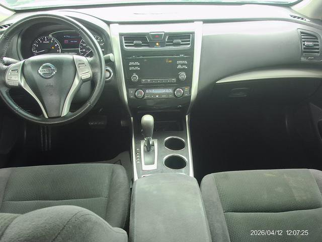 Used 2013 Nissan Altima 2.5 SV w/ 2.5SV Convenience Pkg FWD image 6