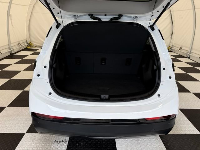 Used 2023 Chevrolet Bolt LT FWD image 4