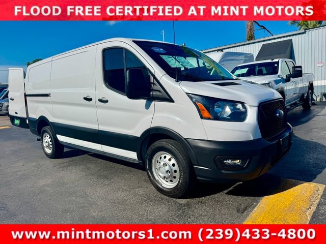 Used 2023 Ford Transit 250 Low Roof AWD image 12