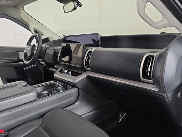 Certified 2025 Ford Expedition Max Active AWD/4WD image 30
