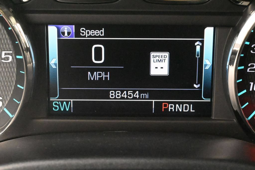 Used 2018 Chevrolet Silverado 1500 LT w/ All Star Edition AWD/4WD image 27