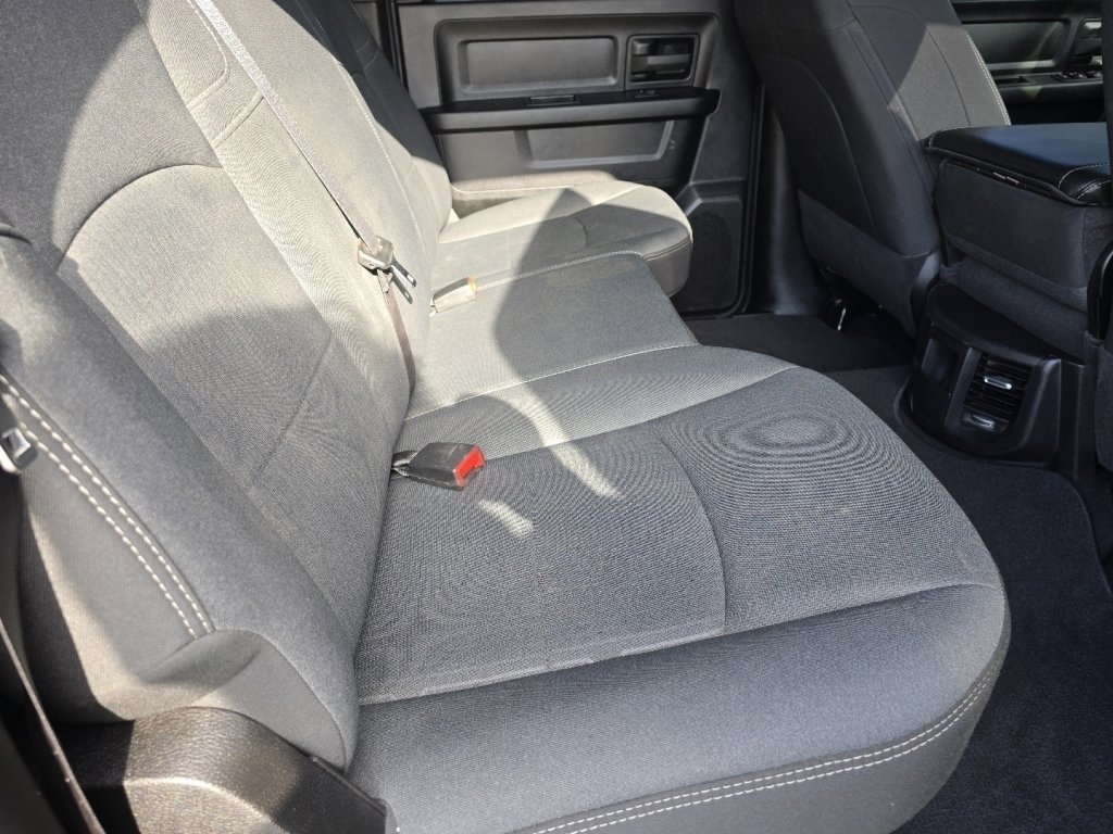 Used 2024 RAM 2500 Tradesman w/ Chrome Appearance Group image 16