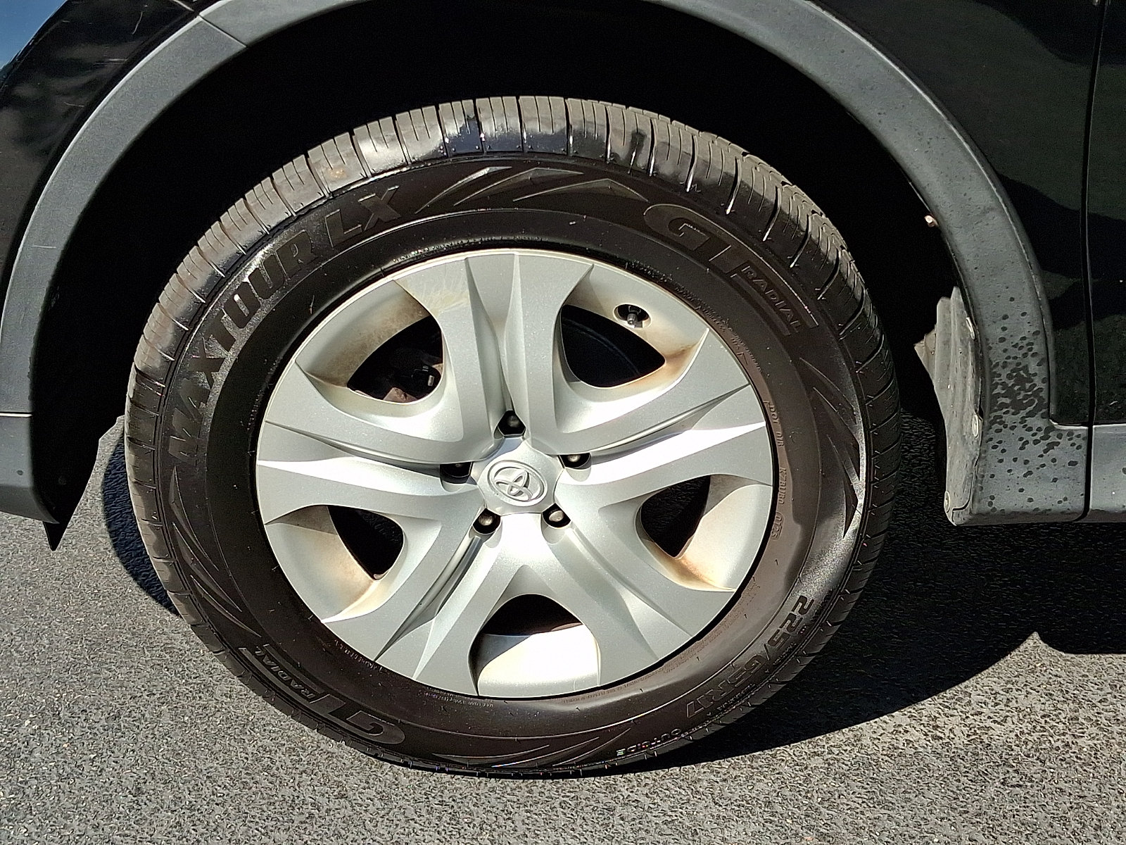 Used 2014 Toyota RAV4 LE FWD image 9