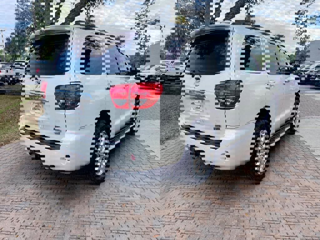 Used 2014 Toyota Sequoia Platinum RWD image 6