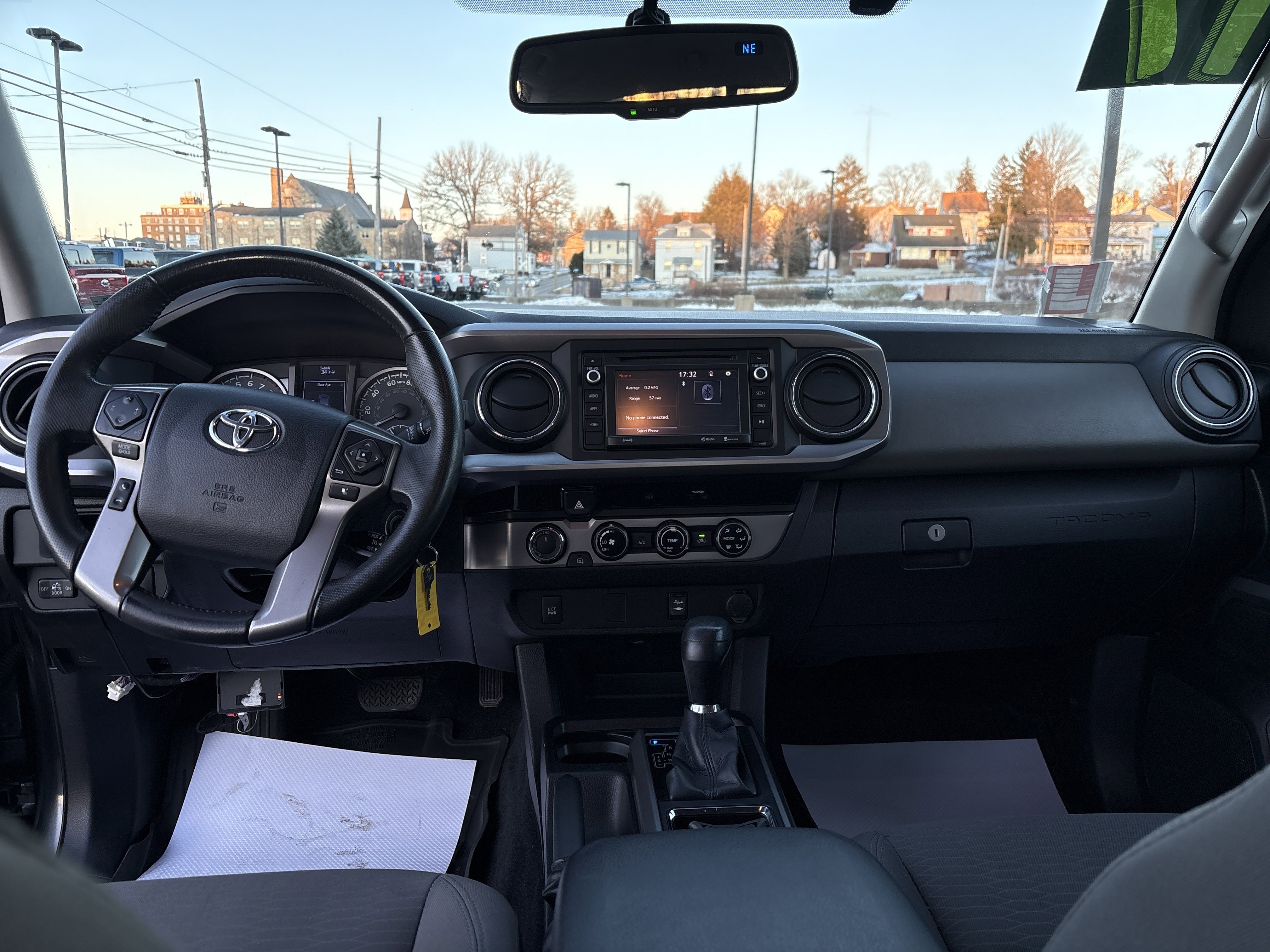 Used 2017 Toyota Tacoma SR5 image 15