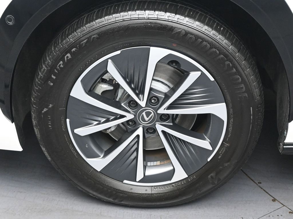 Used 2023 Lexus RZ 450e Premium w/ Technology Package AWD/4WD image 34