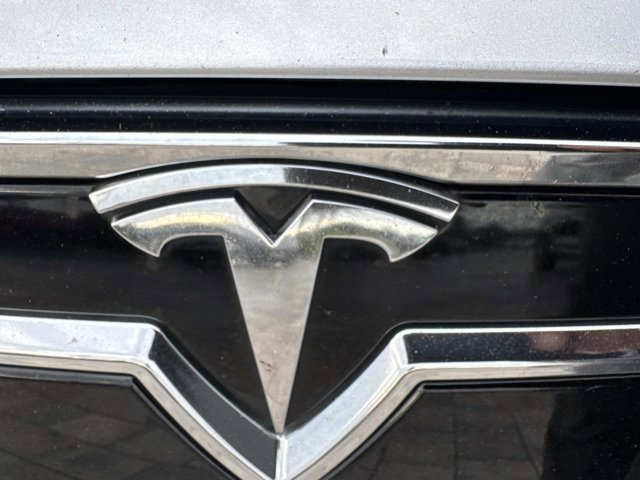 Used 2013 Tesla Model S image 8