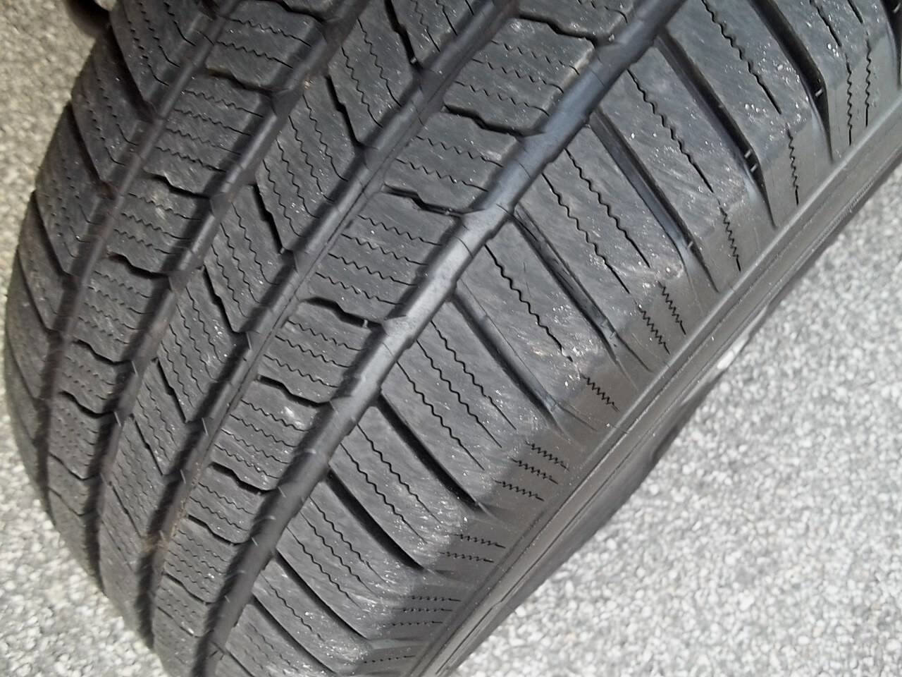 Used 2001 Nissan Frontier SE Desert Runner image 16