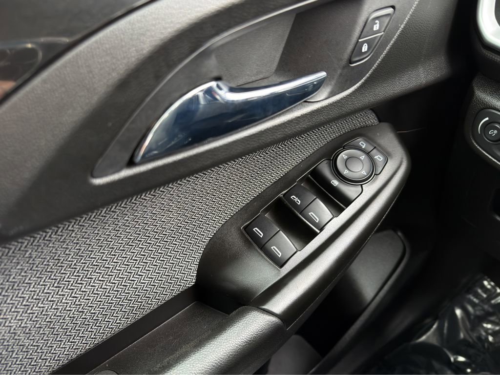 Used 2021 Chevrolet TrailBlazer LS image 11