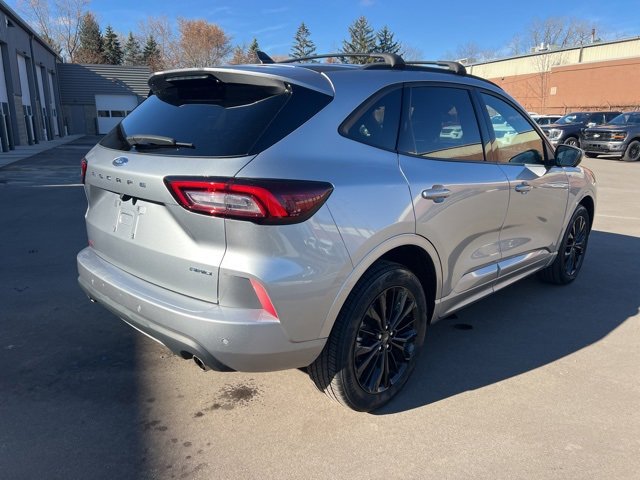 Used 2023 Ford Escape ST-Line Elite image 5