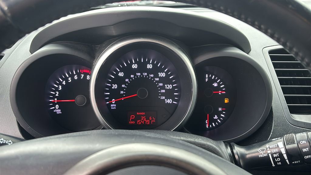 Used 2013 Kia Soul + FWD image 16