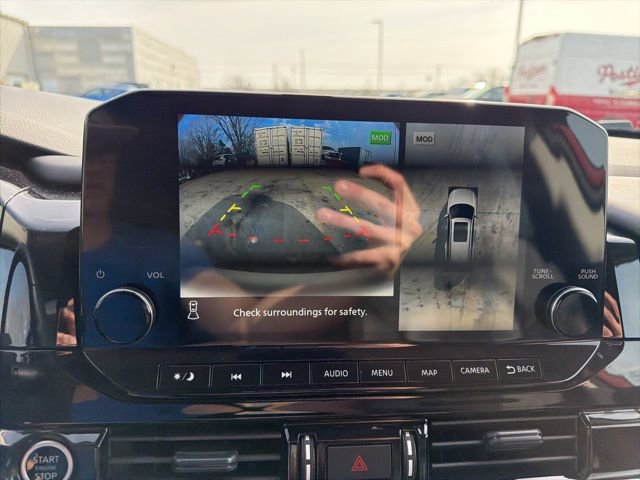 Used 2024 Nissan Pathfinder SL w/ SL Premium Package image 25