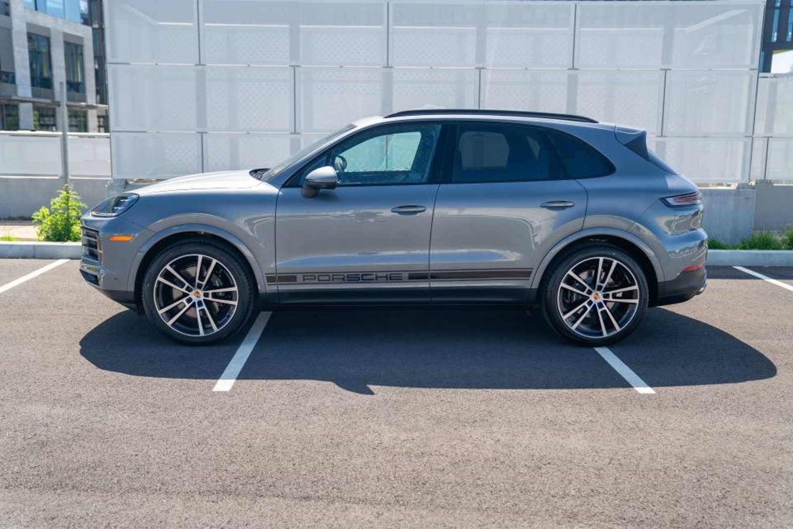 New 2026 Porsche Cayenne AWD/4WD image 2