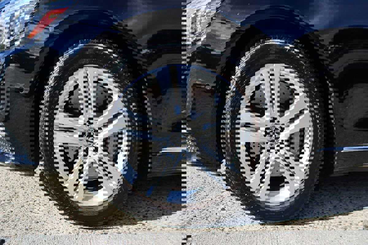 Used 2020 Mercedes-Benz S 450 4MATIC Sedan w/ Premium Package image 34