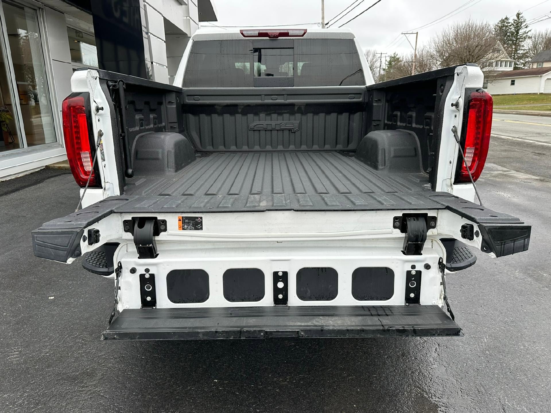 Certified 2023 GMC Sierra 1500 AT4 w/ AT4 Premium Package AWD/4WD image 12