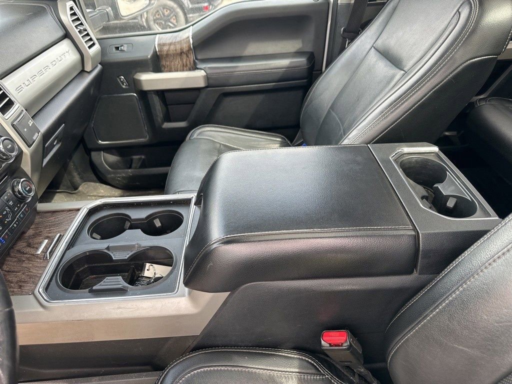 Used 2017 Ford F250 Lariat w/ Lariat Ultimate Package AWD/4WD image 18