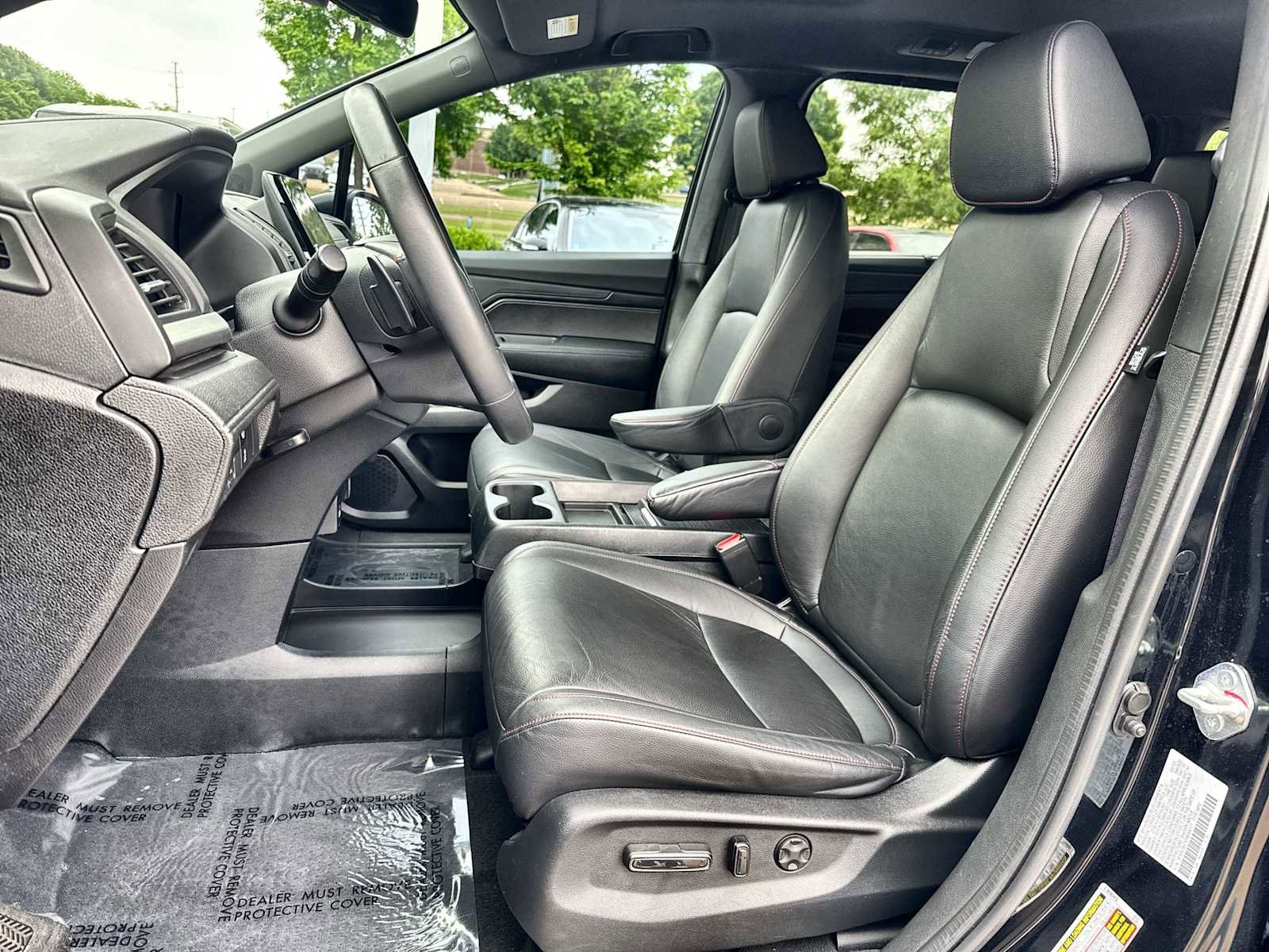 Used 2023 Honda Odyssey Sport image 3
