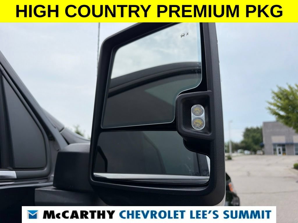 Used 2025 Chevrolet Silverado 2500 High Country w/ High Country Premium Package AWD/4WD image 31