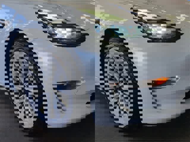 Used 2022 Tesla Model 3 Long Range image 11