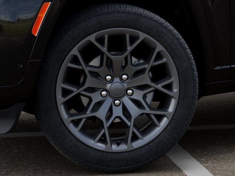 New 2026 Jeep Grand Cherokee Summit AWD/4WD image 8