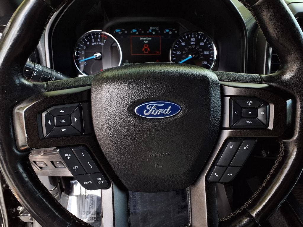 Used 2018 Ford Expedition Limited w/ Equipment Group 301A AWD/4WD image 15