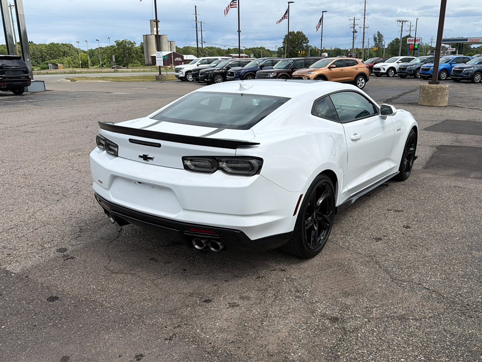 Used 2023 Chevrolet Camaro LT w/ RS Package RWD image 4