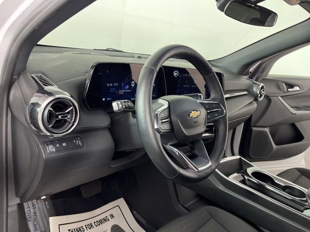 Used 2025 Chevrolet Equinox LT FWD image 18
