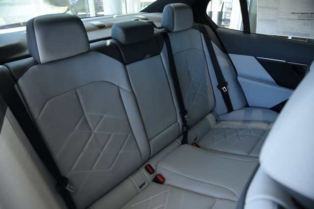 New 2026 BMW 540i xDrive w/ M Sport Package image 26