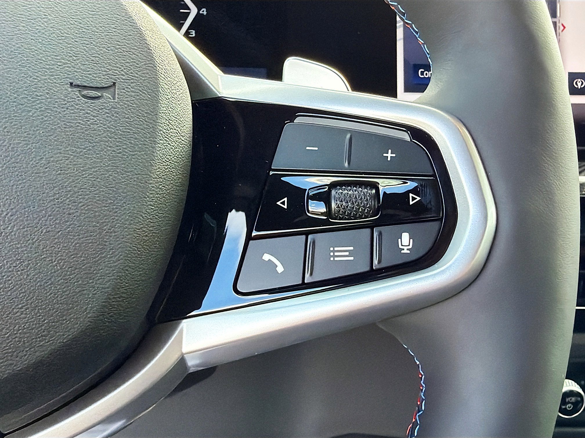 New 2026 BMW M440i Convertible image 36