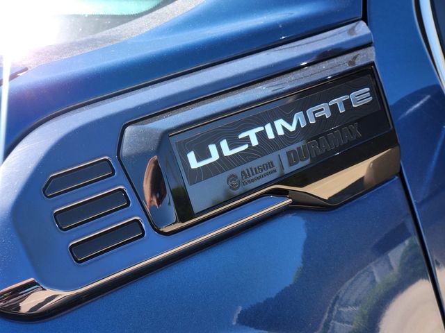 Used 2026 GMC Sierra 2500 Denali Ultimate w/ LPO, Black Badging Package AWD/4WD image 12