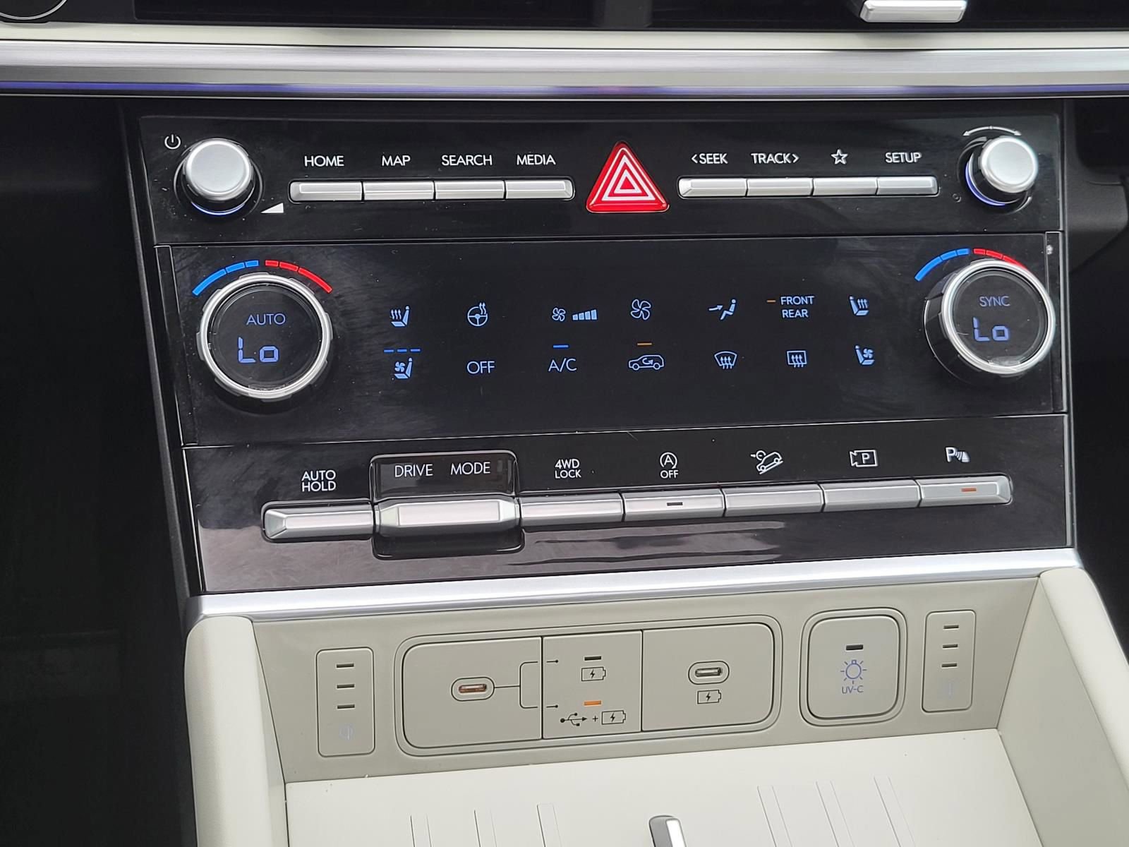 Used 2024 Hyundai Santa Fe Calligraphy AWD/4WD image 29