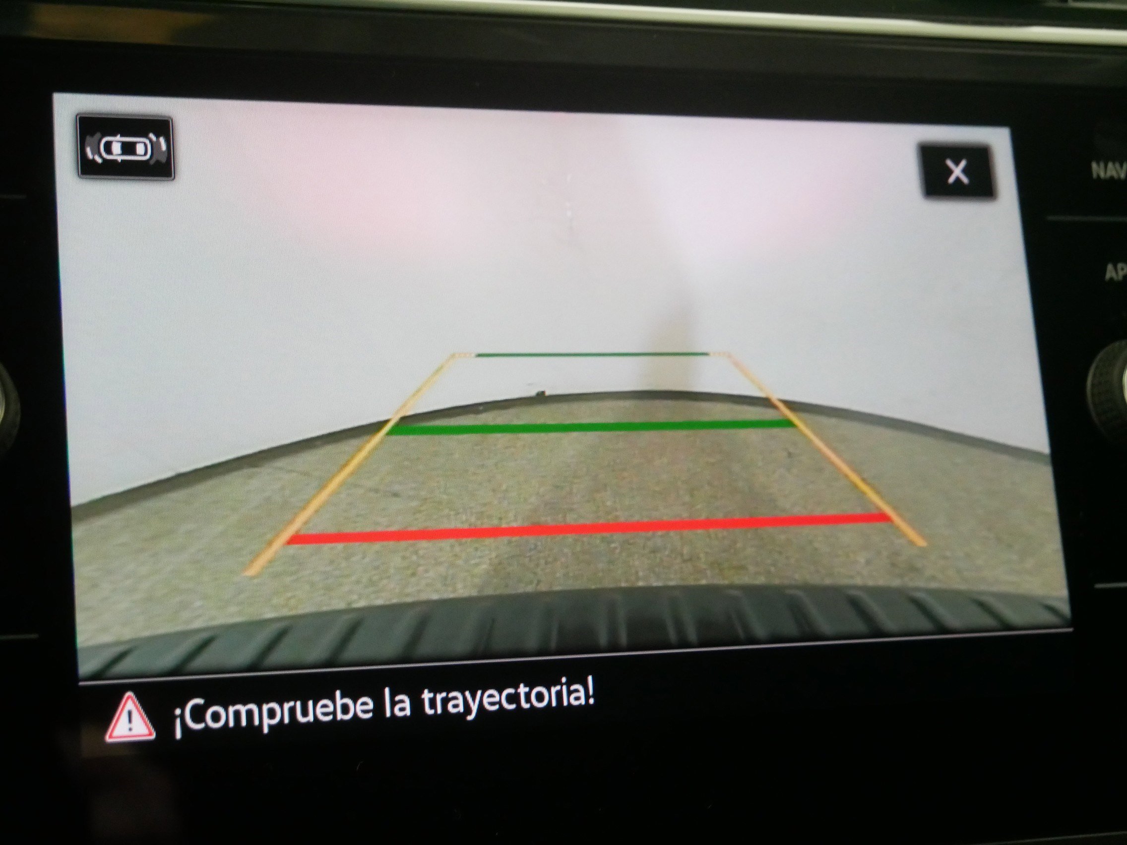 Used 2023 Volkswagen Tiguan SEL R-Line image 33