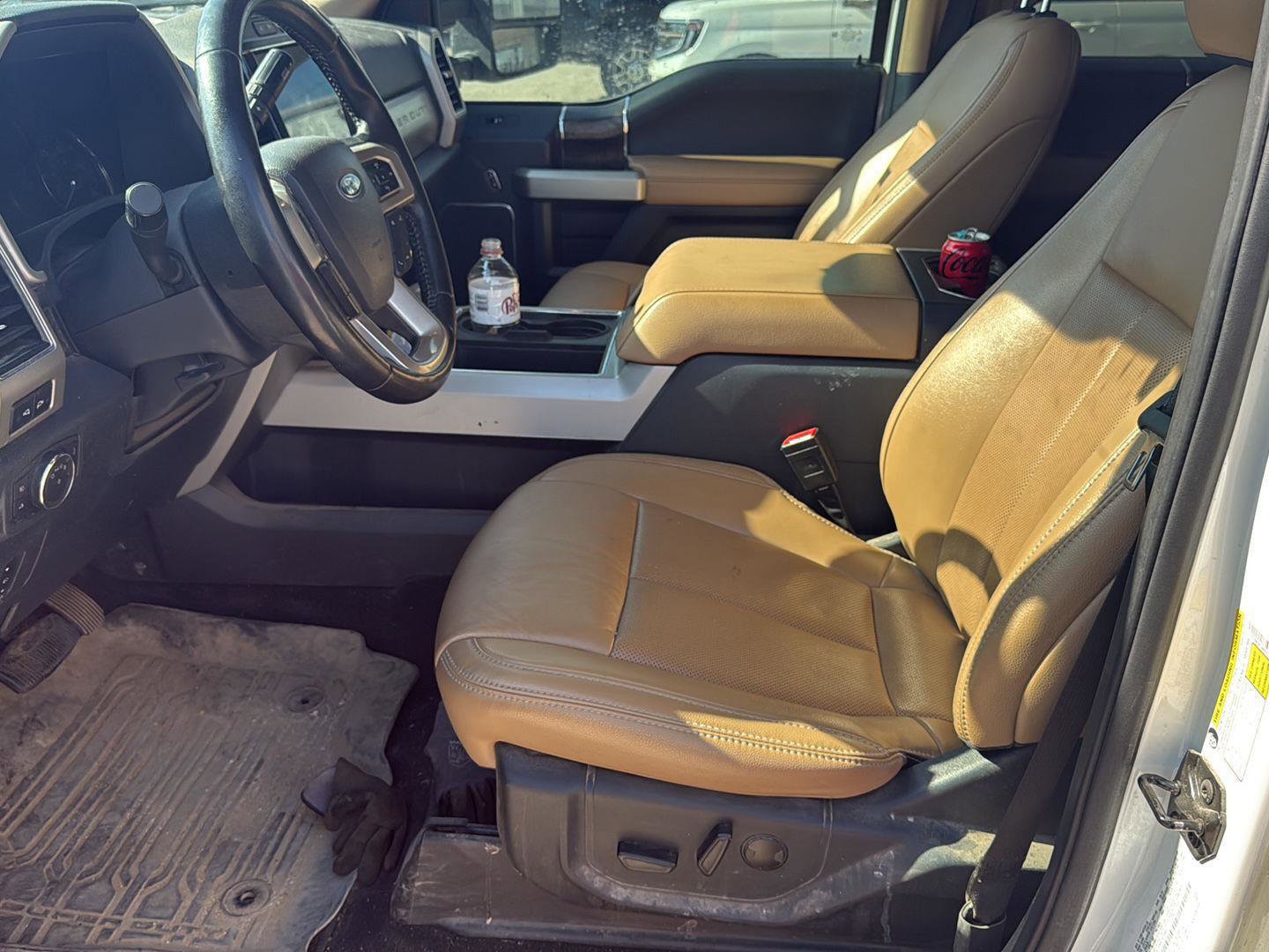 Used 2022 Ford F350 Lariat w/ Lariat Value Package AWD/4WD image 14