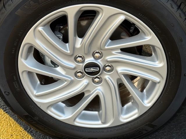 Used 2024 Lincoln Corsair AWD image 9