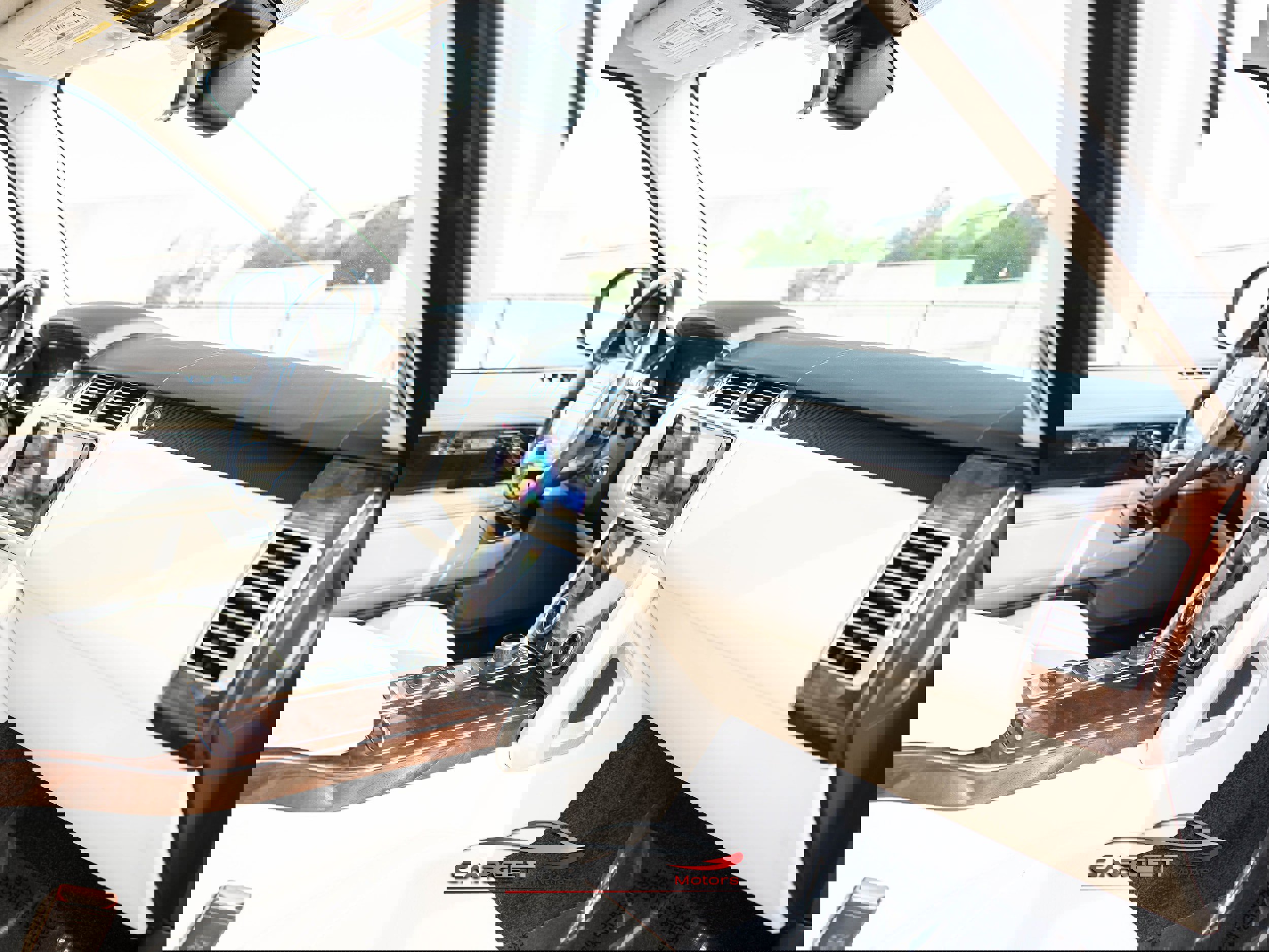 Used 2019 Land Rover Range Rover Long Wheelbase Supercharged image 15