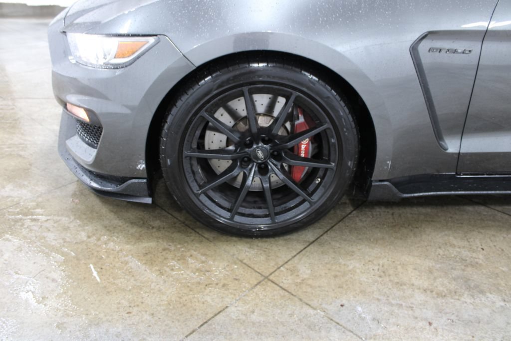 Used 2016 Ford Mustang Shelby GT350 w/ Technology Package RWD image 30