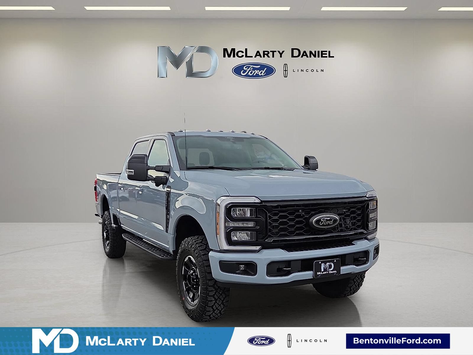 New 2026 Ford F350 Lariat w/ Tremor Off-Road Package
