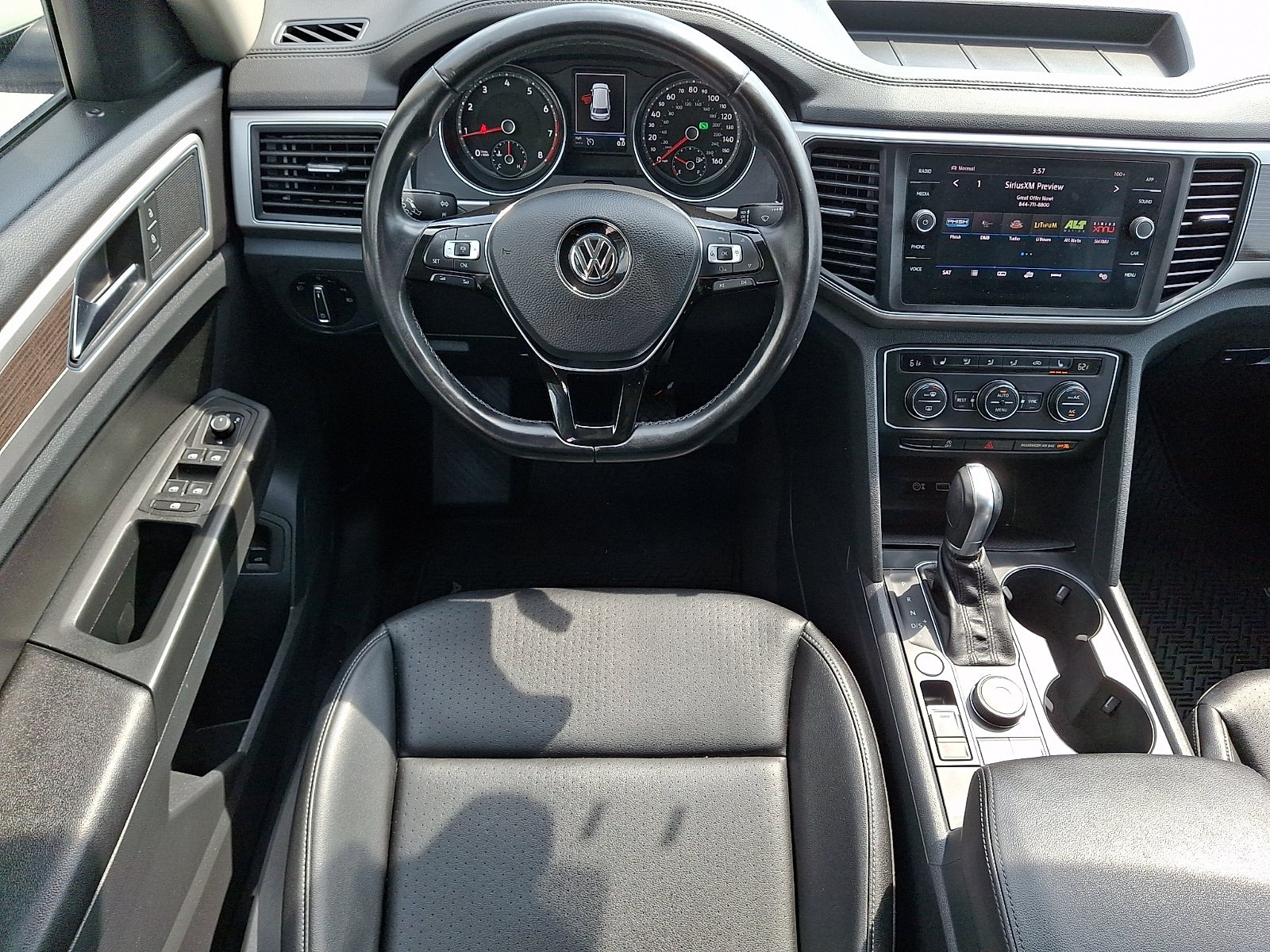 Used 2018 Volkswagen Atlas SE AWD/4WD image 12