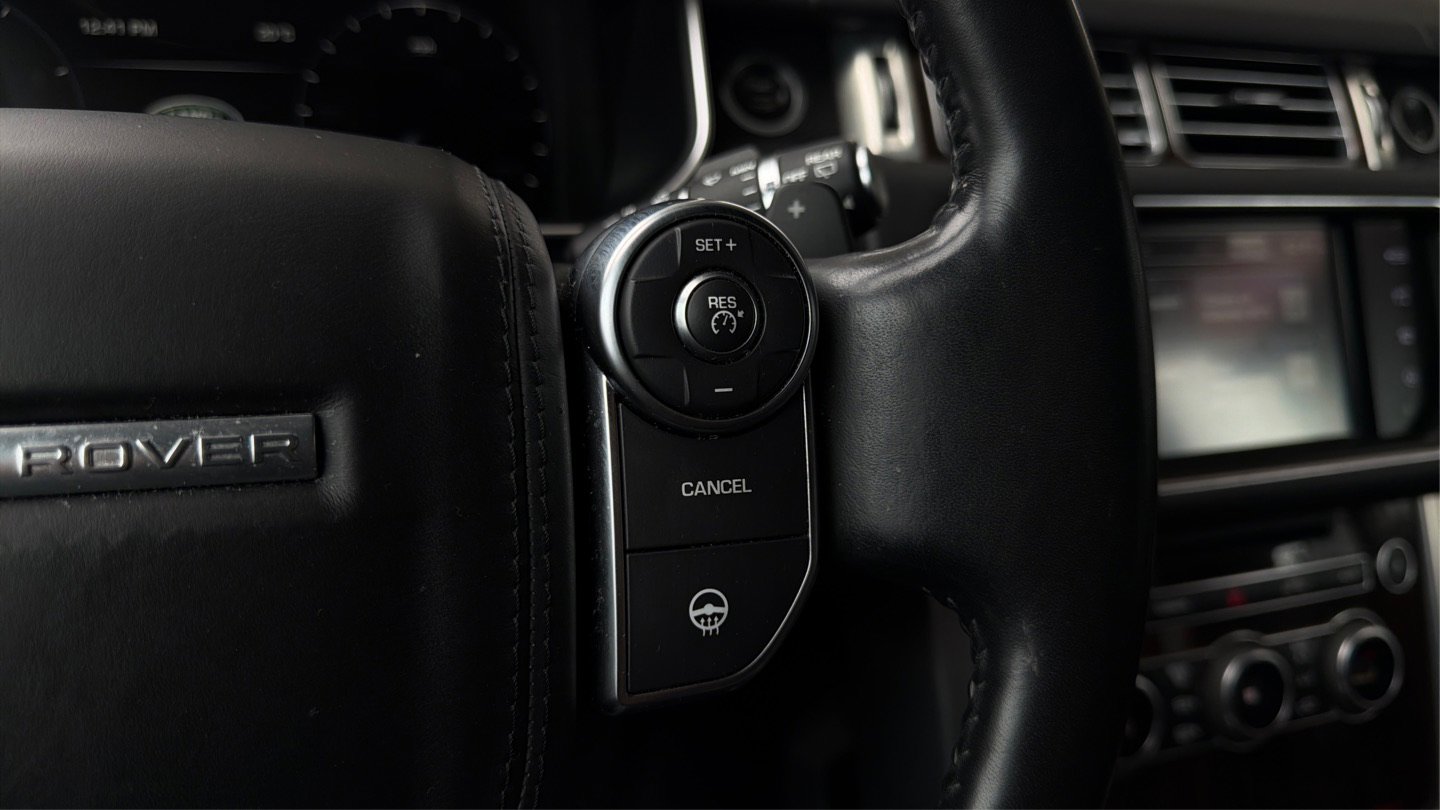 Used 2016 Land Rover Range Rover HSE image 23