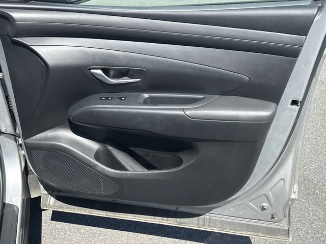 Certified 2025 Hyundai Tucson SE image 14
