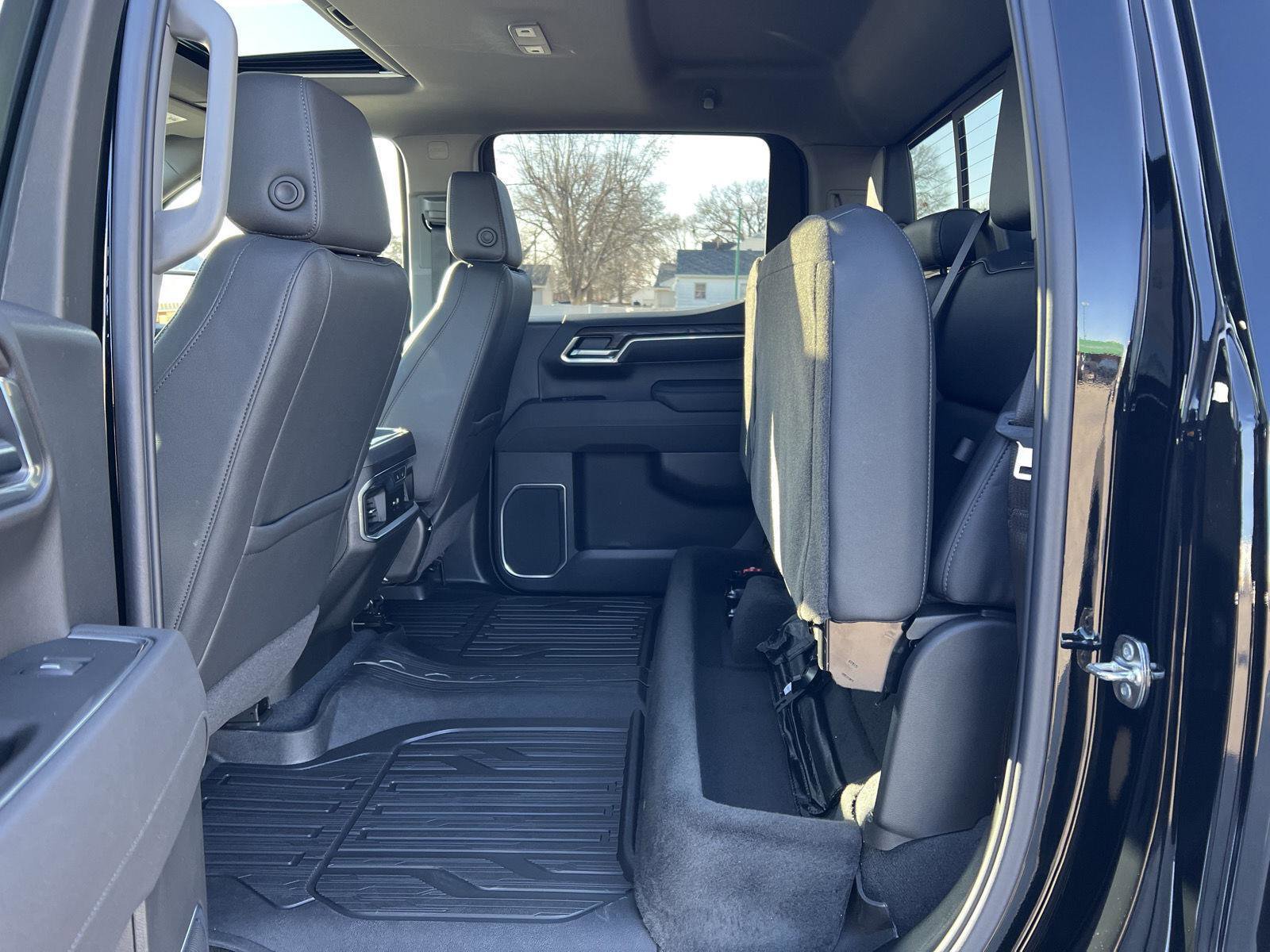 New 2026 GMC Sierra 1500 SLT w/ SLT Premium Plus Package image 43